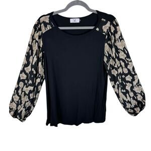 Homebody Black Leopard Print Long Balloon Sleeve Stretchy Pullover Blouse Size M